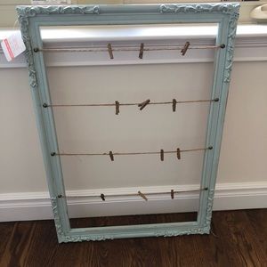 Rustic clip frame